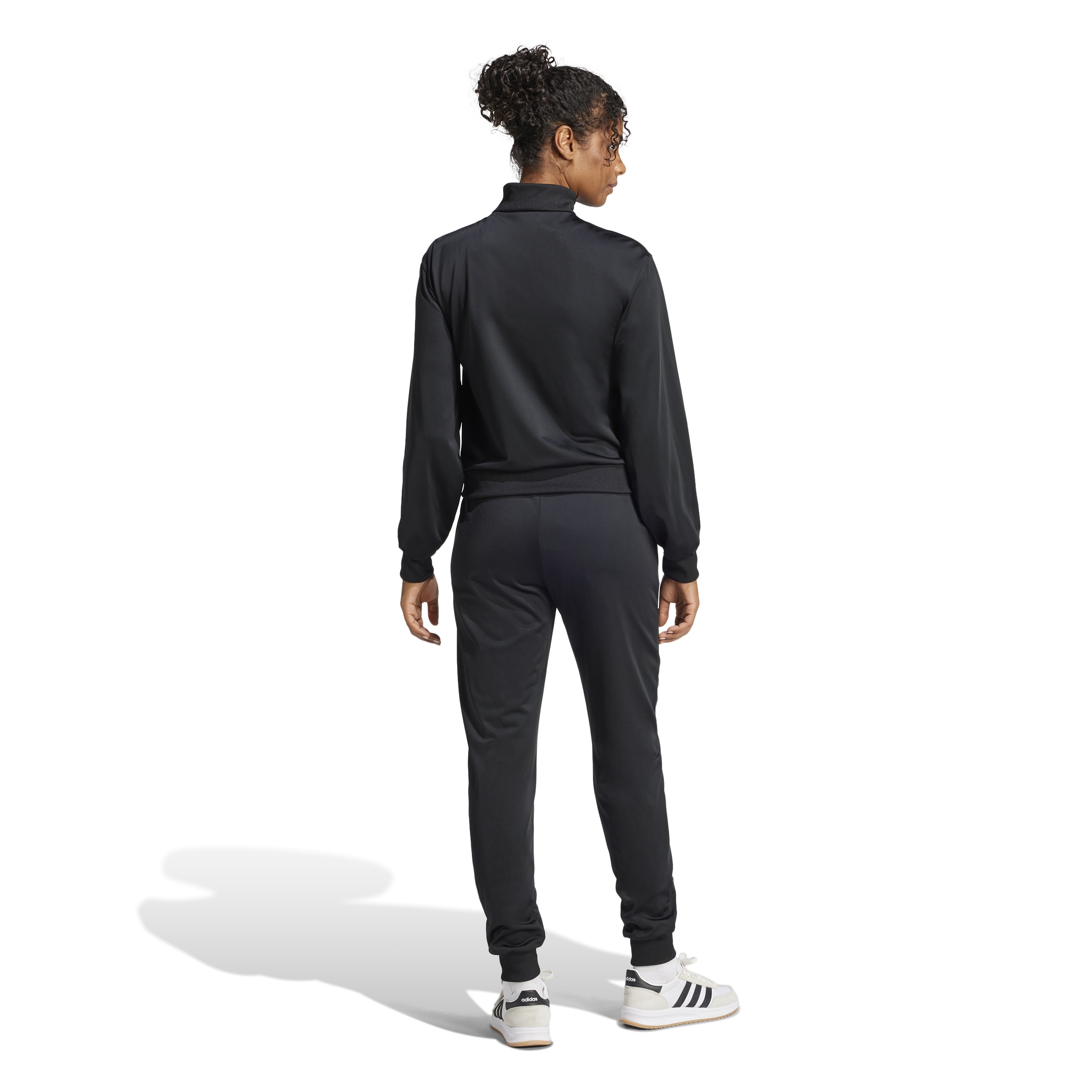 JD4475_5_APPAREL_On Model_Back View_white